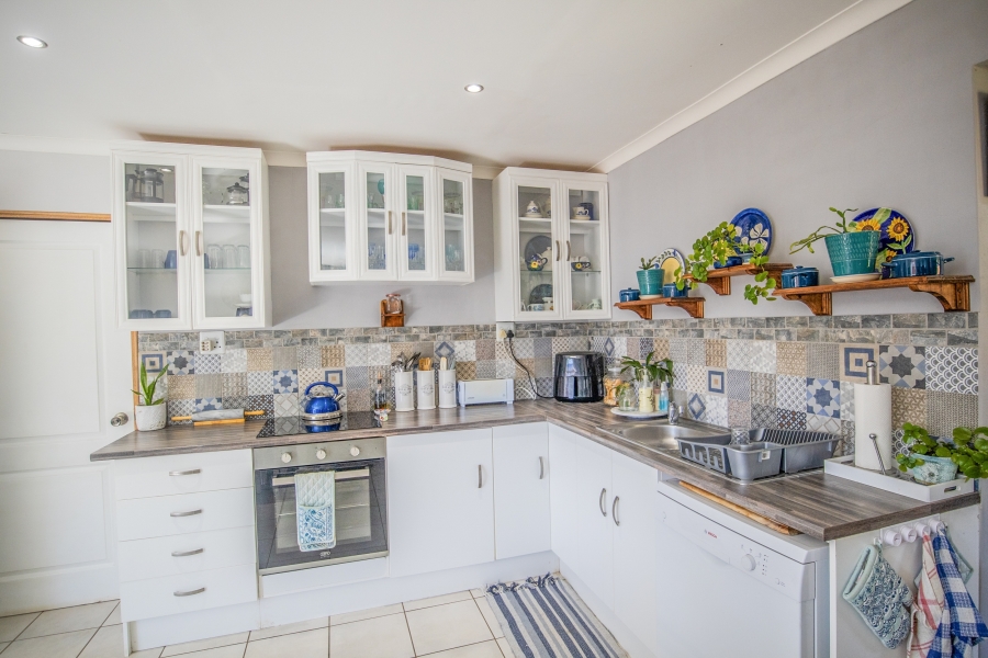 1 Bedroom Property for Sale in The Coves North West